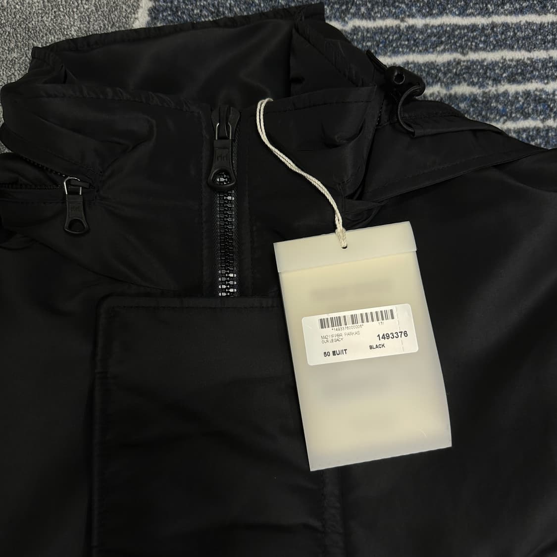 아워레가시 22FW 펜리르 후드 패딩 상품이미지3