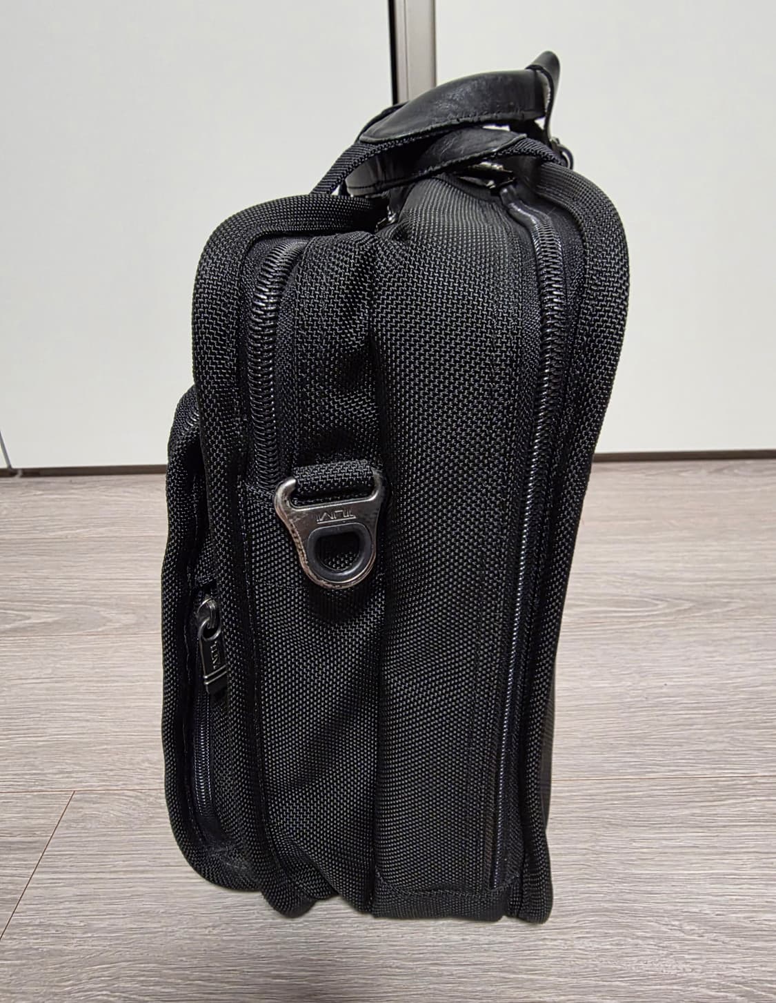 투미(TUMI) 알파 에센셜 랩탑 브리프 케이스 (품번# 26130D4) 상품이미지3