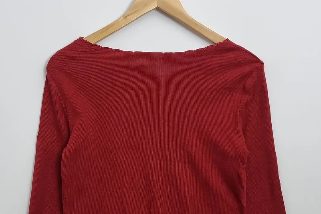 어스뮤직앤에코로지 레드 니트 상품이미지4