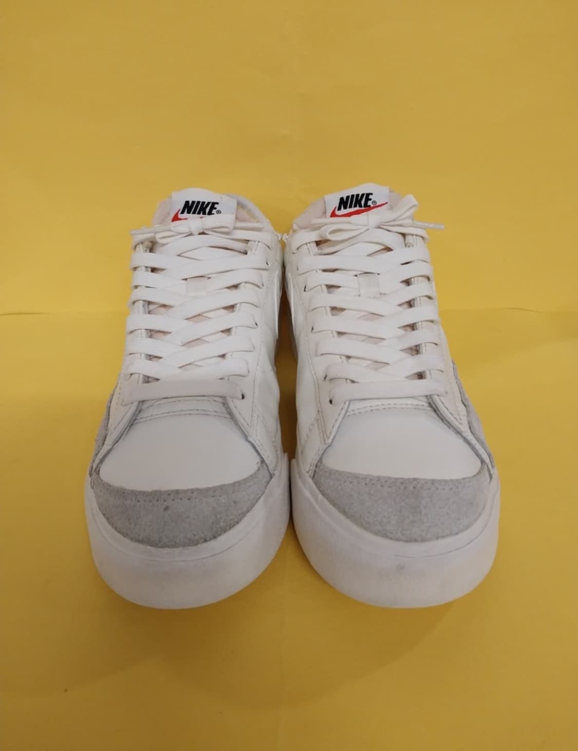 여성 나이키 블레이저 로우 플랫폼 세일 화이트 운동화 (255) 상품이미지2