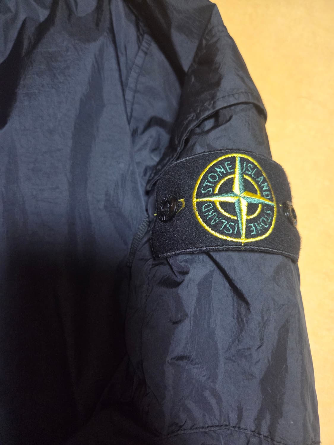 22fw 스톤아일랜드 크링클랩스 오버셔츠 L 상품이미지2