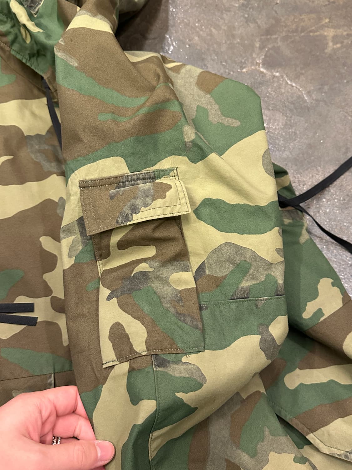 US ARMY 미군 오리지널 1세대 고어텍스 우드랜드 파카 M-R 상품이미지9