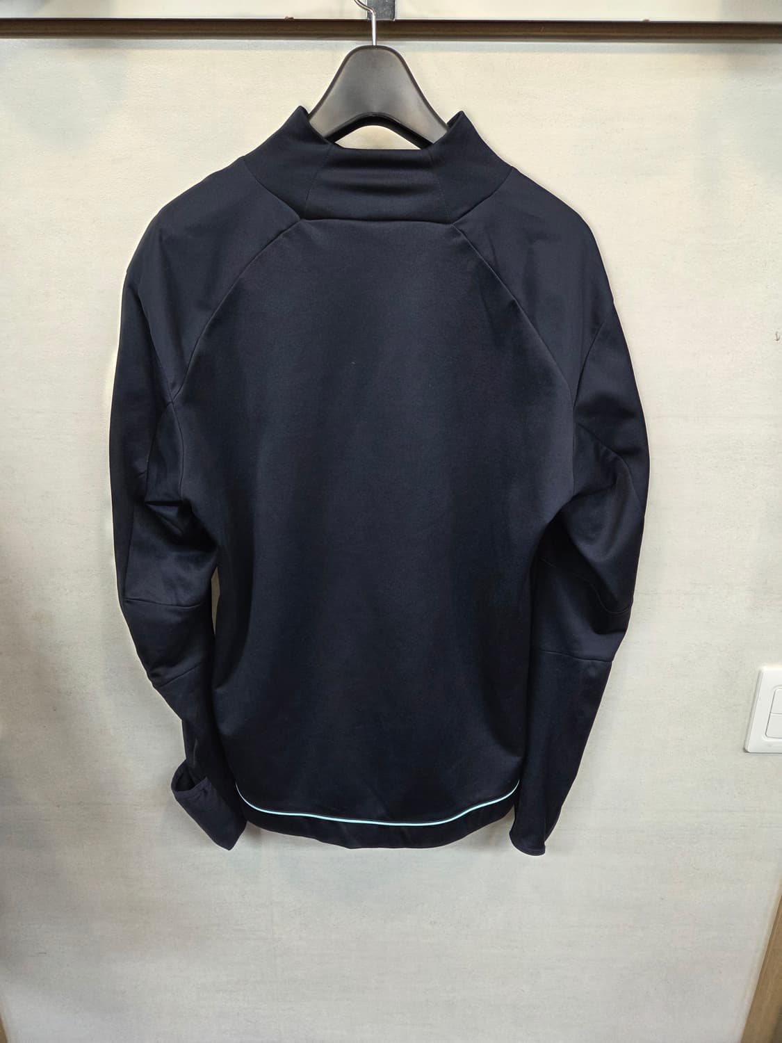 아디다스 티로 안감기모 하이넥 방풍 기능성 삼선 긴팔 105 상품이미지2