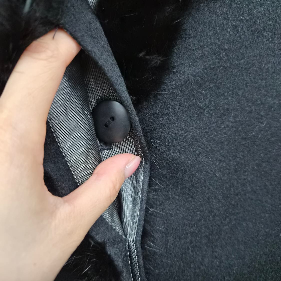 캐시미어 100% 블랙 롱 퍼 코트 여성 M 상품이미지5