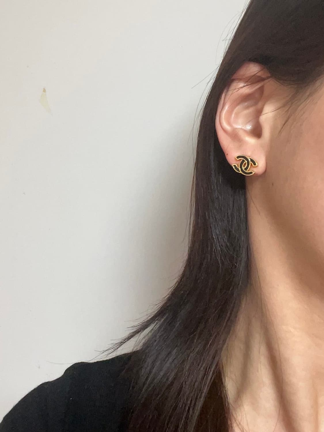 샤넬 정품 빈티지 업사이클링 블랙 메탈 귀걸이 상품이미지4