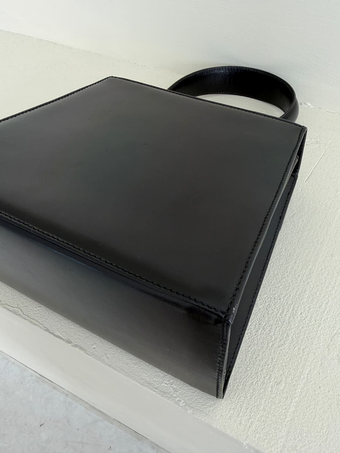 [Ferragamo] Iconic Top Handle Bag Small 상품이미지8