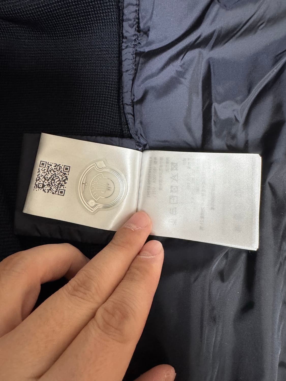 몽클레어 니트패딩 팝니다(교환이더좋아요) 상품이미지6