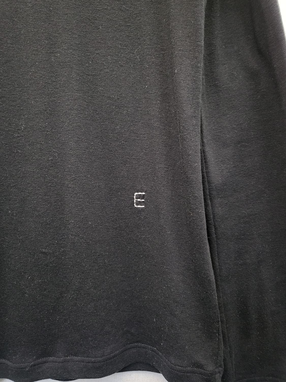 EDENIK 블랙 긴팔 티셔츠 상품이미지4