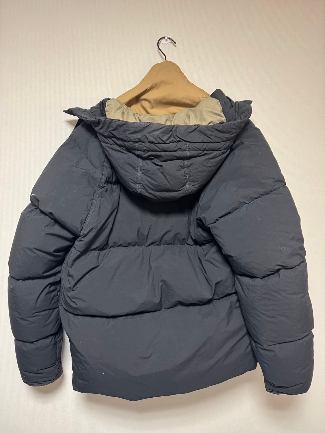 텐씨 아틱 패딩 블랙 50사이즈 상품이미지3