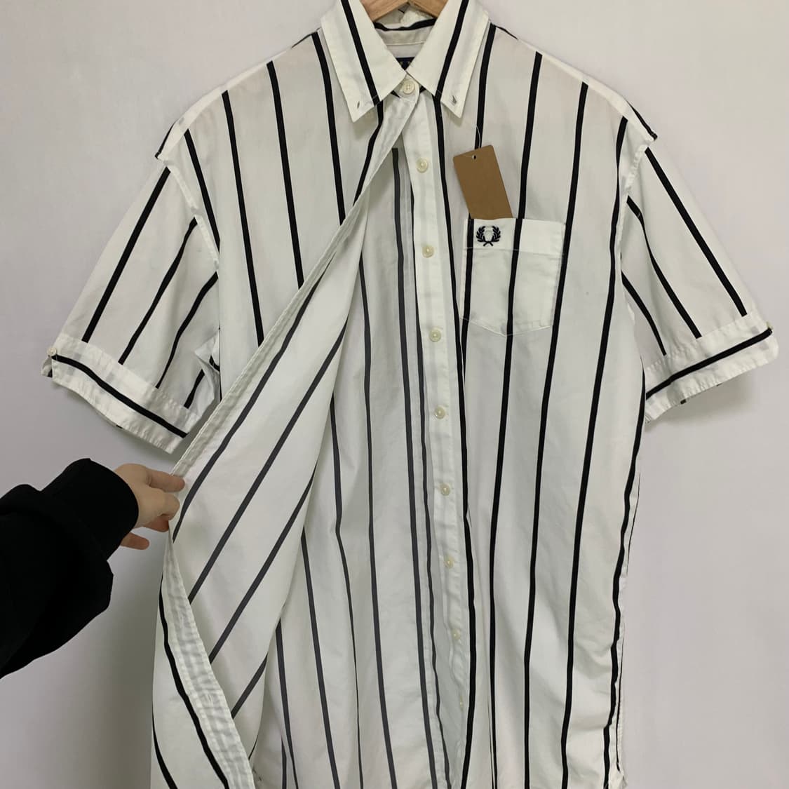 프레드페리 월계수 로고 스트라이프 반팔 롱 셔츠 화이트 상품이미지8