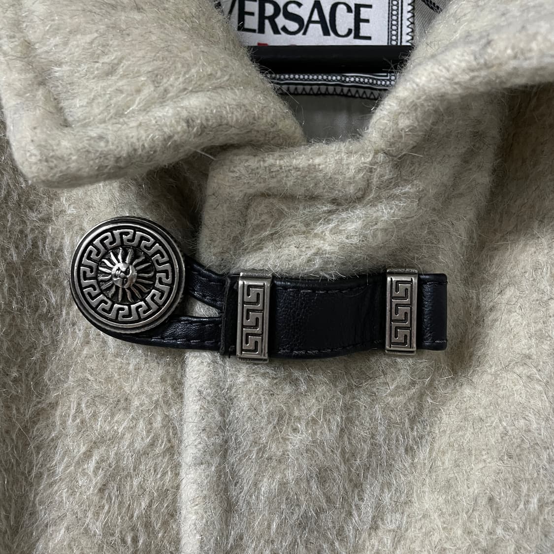 베르사체 아이보리 코트 50 상품이미지5