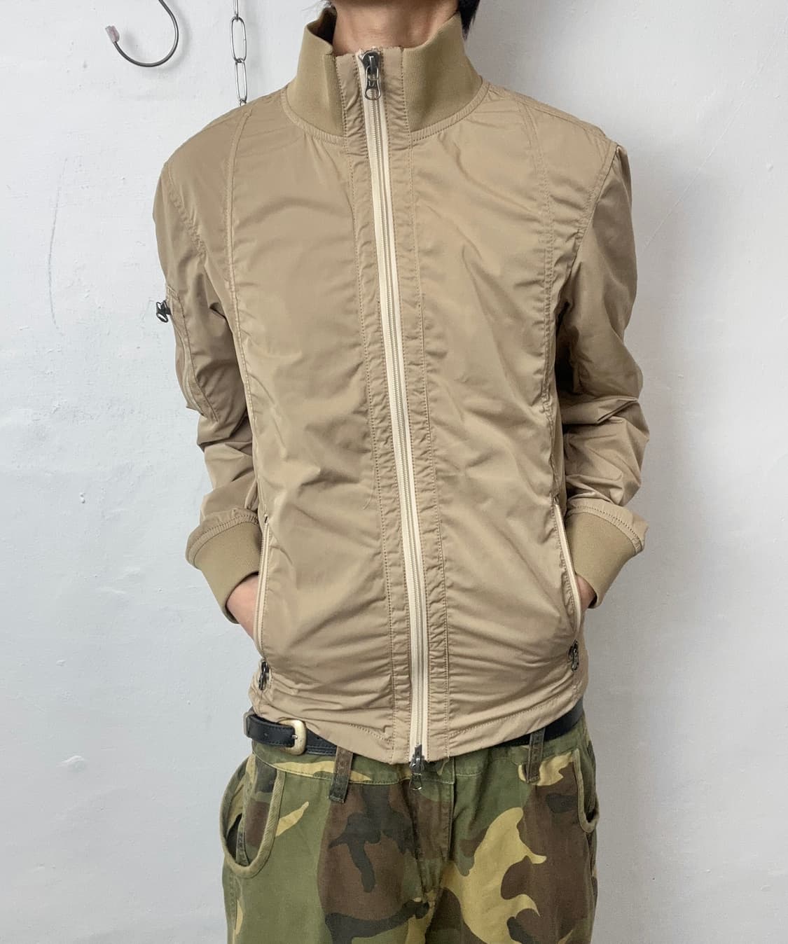 Armani Jeans Slim Fit Nylon Bomber Jacke 상품이미지2