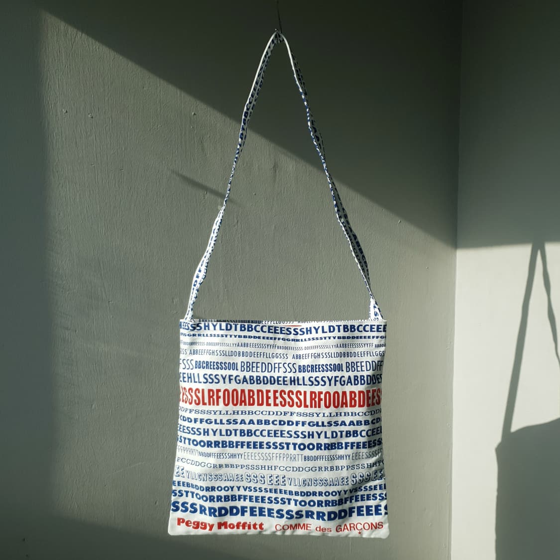 CDG x Peggy Moffitt cross bag 상품이미지1