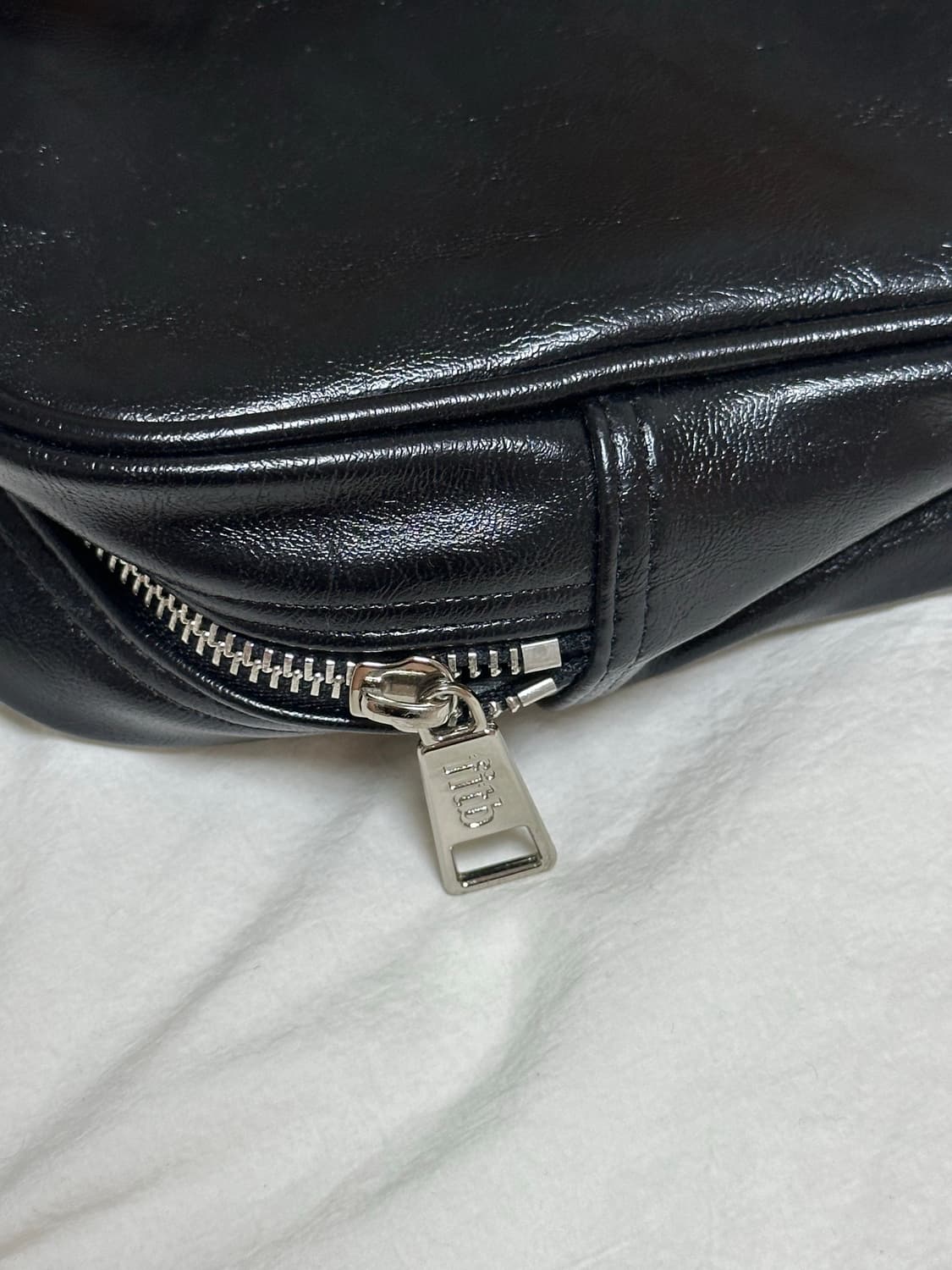 필인더블랭크 Trapezoid Baguette Shoulder Bag 상품이미지6