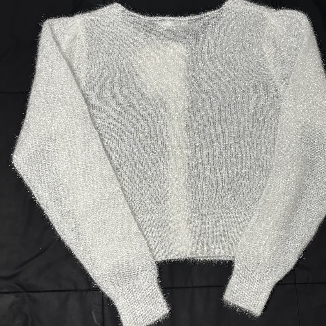 아모멘토 헤어리 뉴 그랜마 가디건 화이트 (새상품, 택O) 상품이미지4