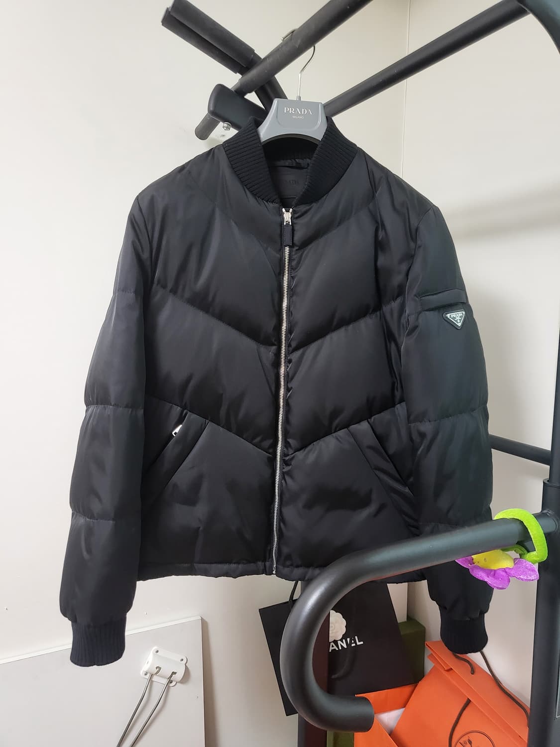 23FW 프라다 리나일론 구스다운 패딩 50 상품이미지1