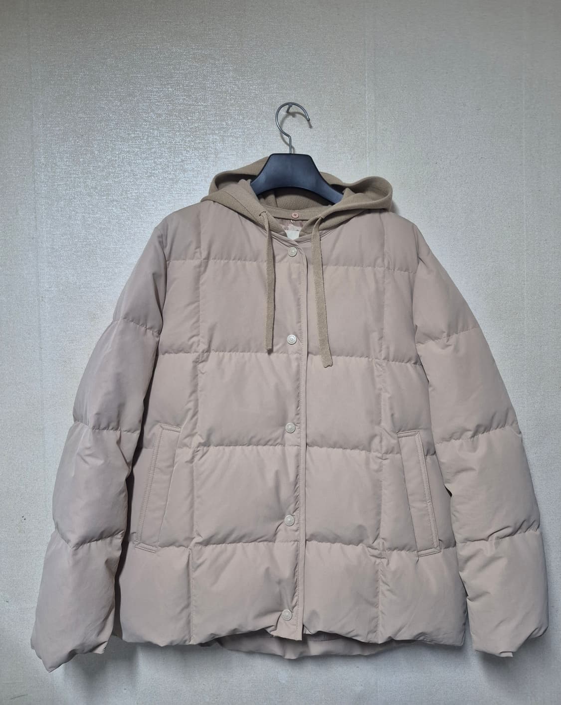 빈폴 니트 경량 숏 다운점퍼 상품이미지1