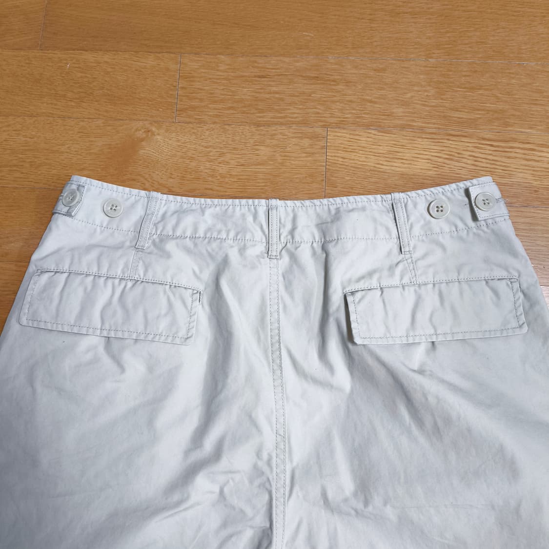 [32] 유니클로 U 와이드핏 파라슈트 팬츠 상품이미지4