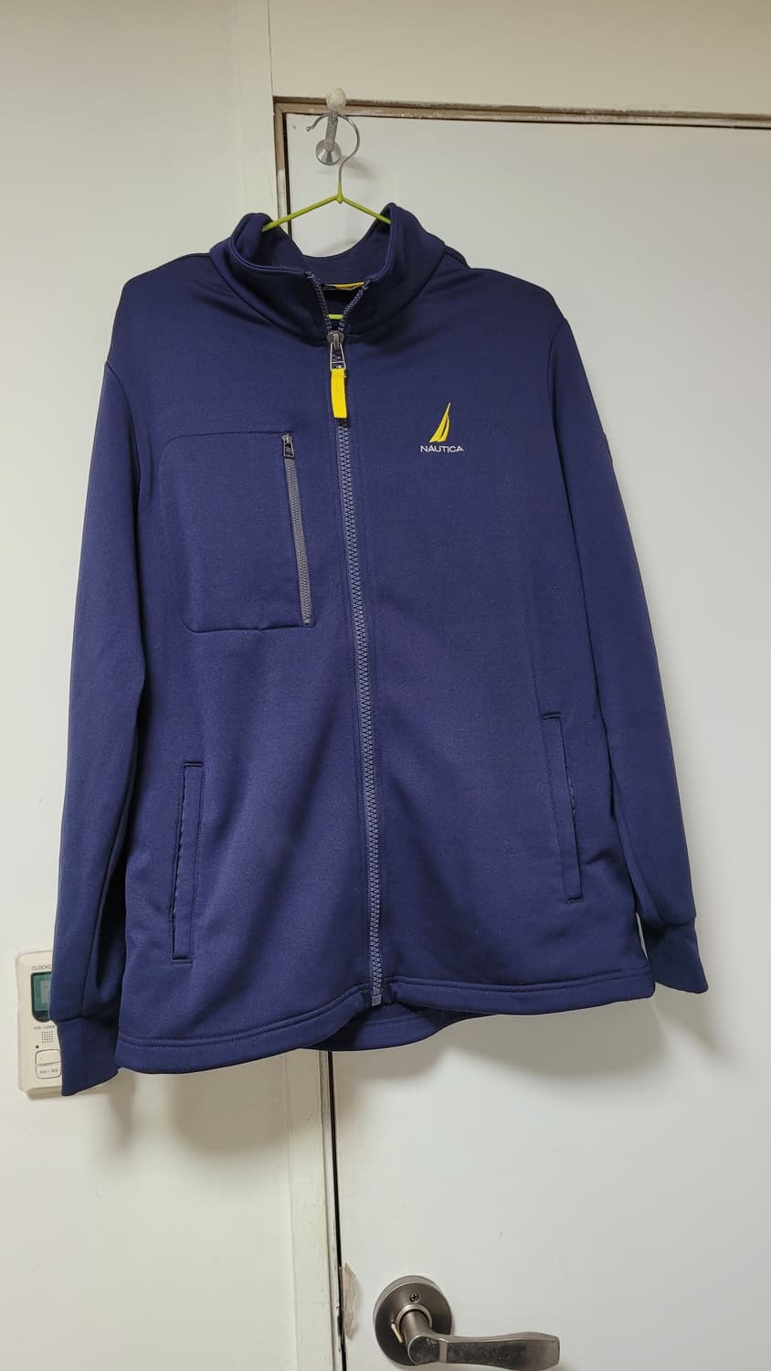 노티카 남성 기모 집업 점퍼입니다
- 색상은 네이비, 사이즈는 100 상품이미지1