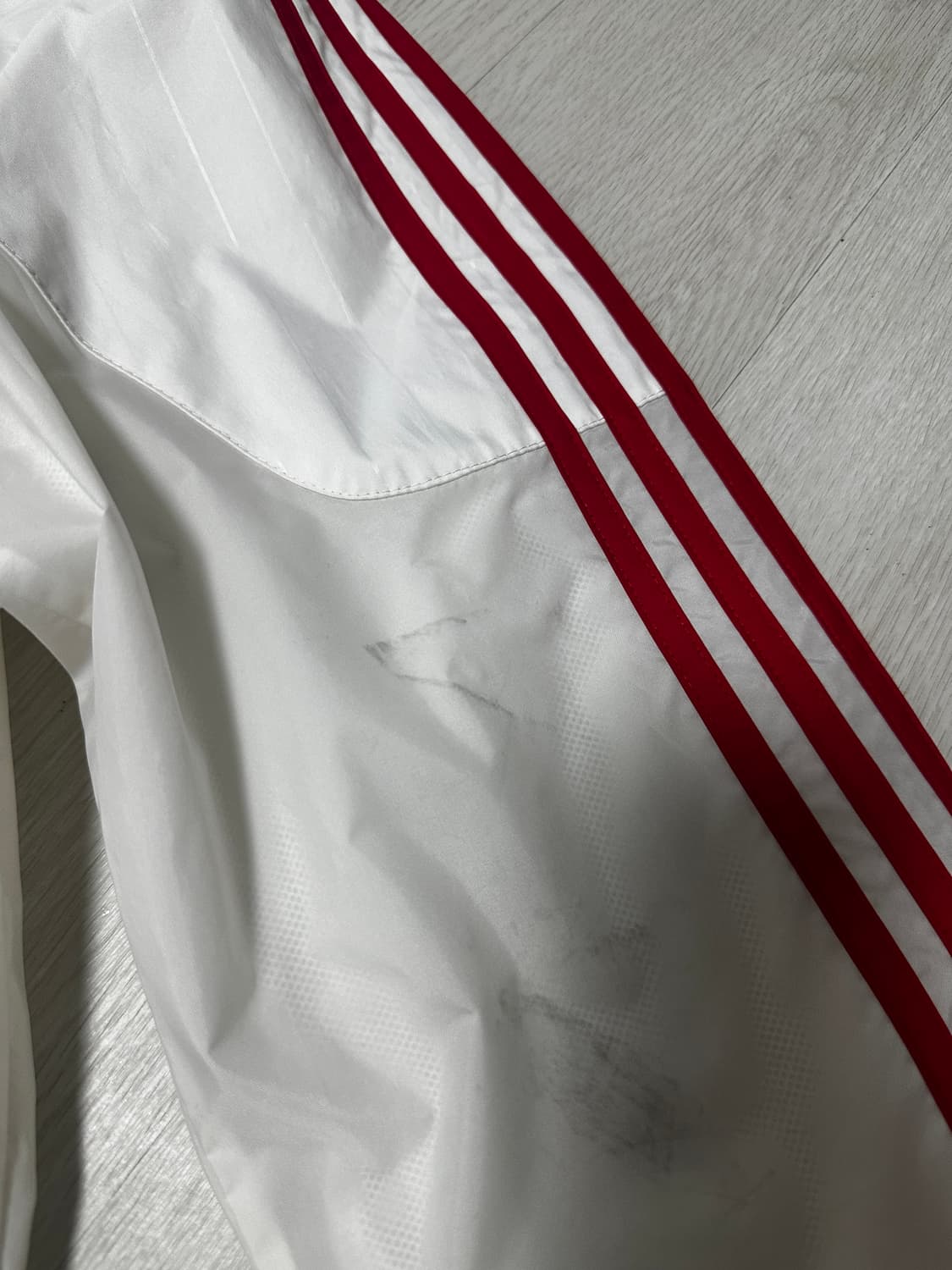 아디다스 맨유 바람막이 상품이미지2