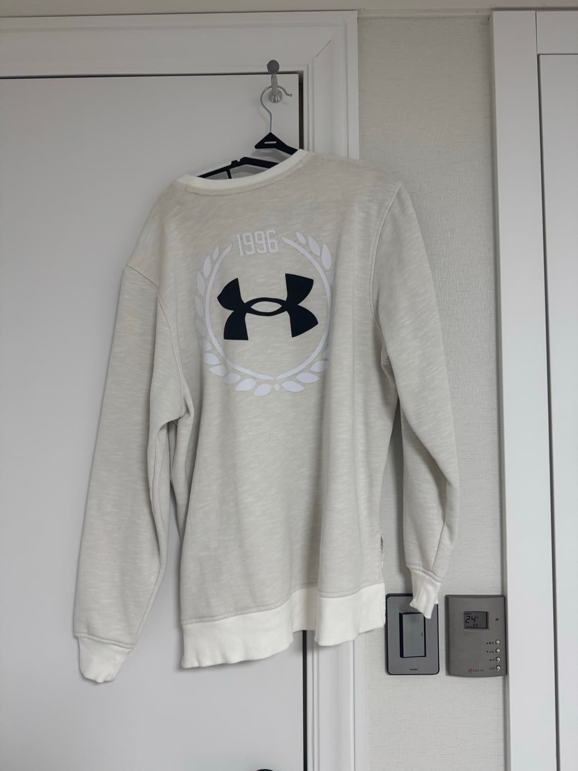 언더아머 맨투맨 상품이미지1