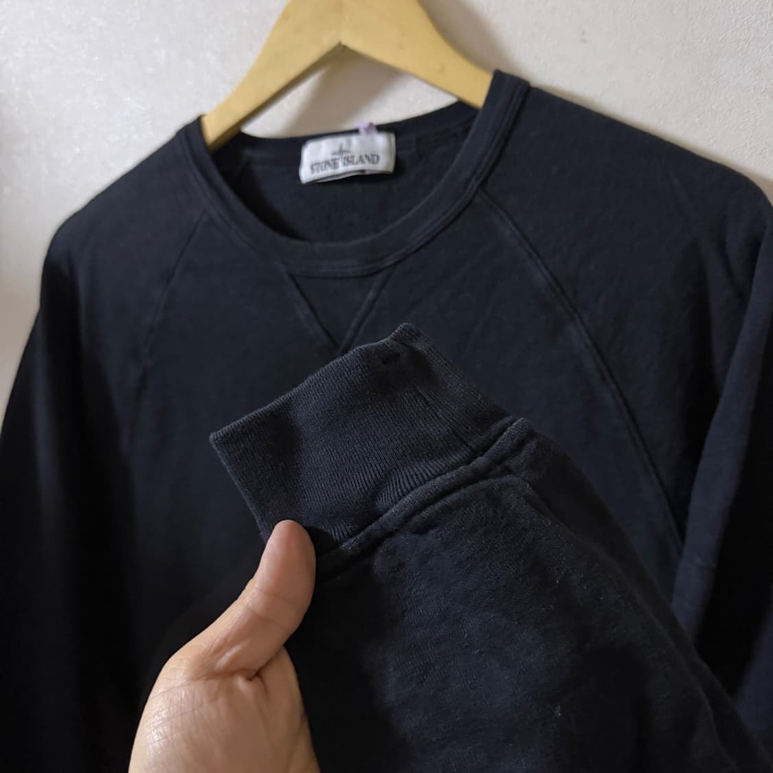 스톤아일랜드 22SS 블랙 라운드넥 맨투맨 M (95-100) 상품이미지6