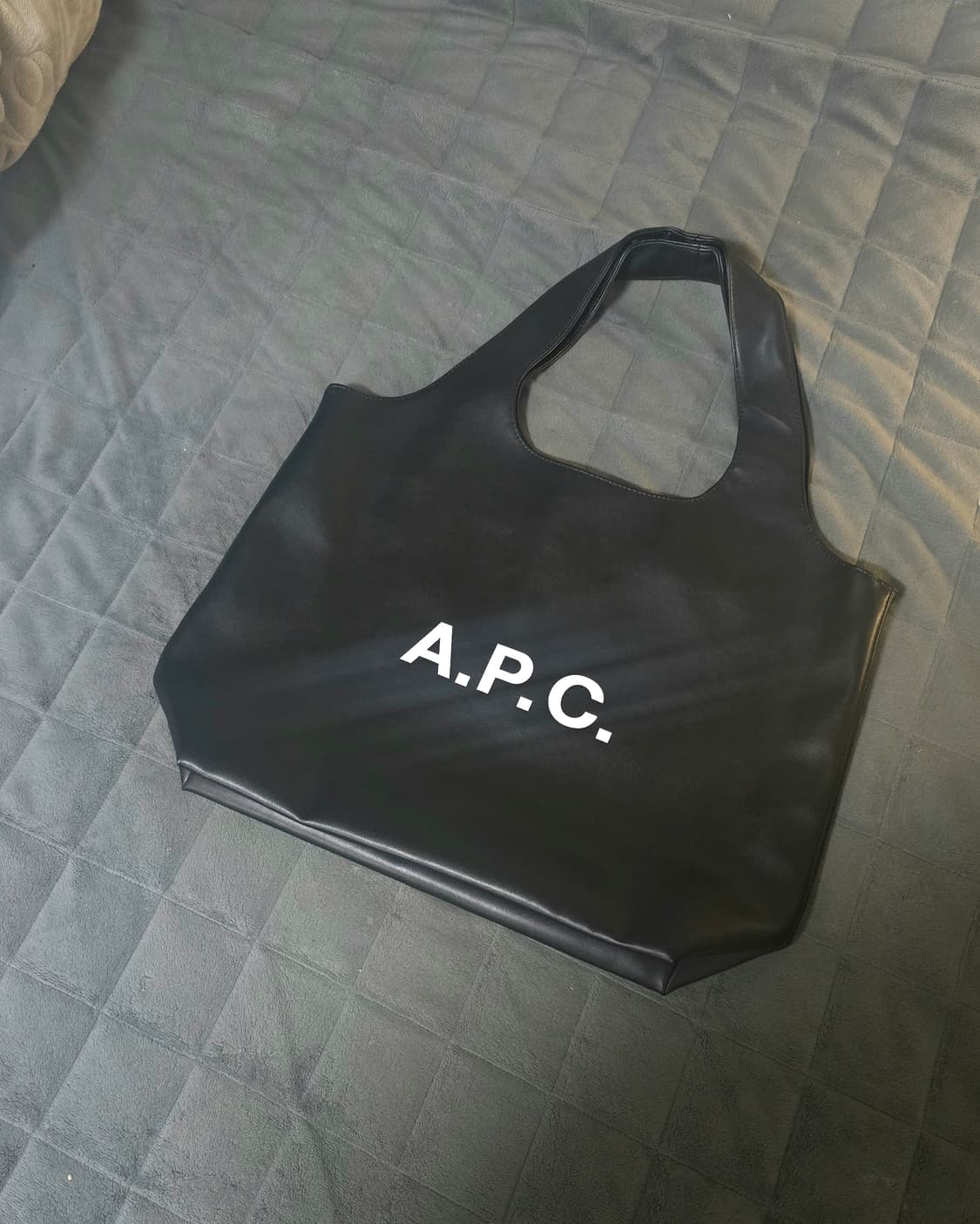 아페쎄 APC 니논 토트백 가방 블랙 라지 상품이미지3