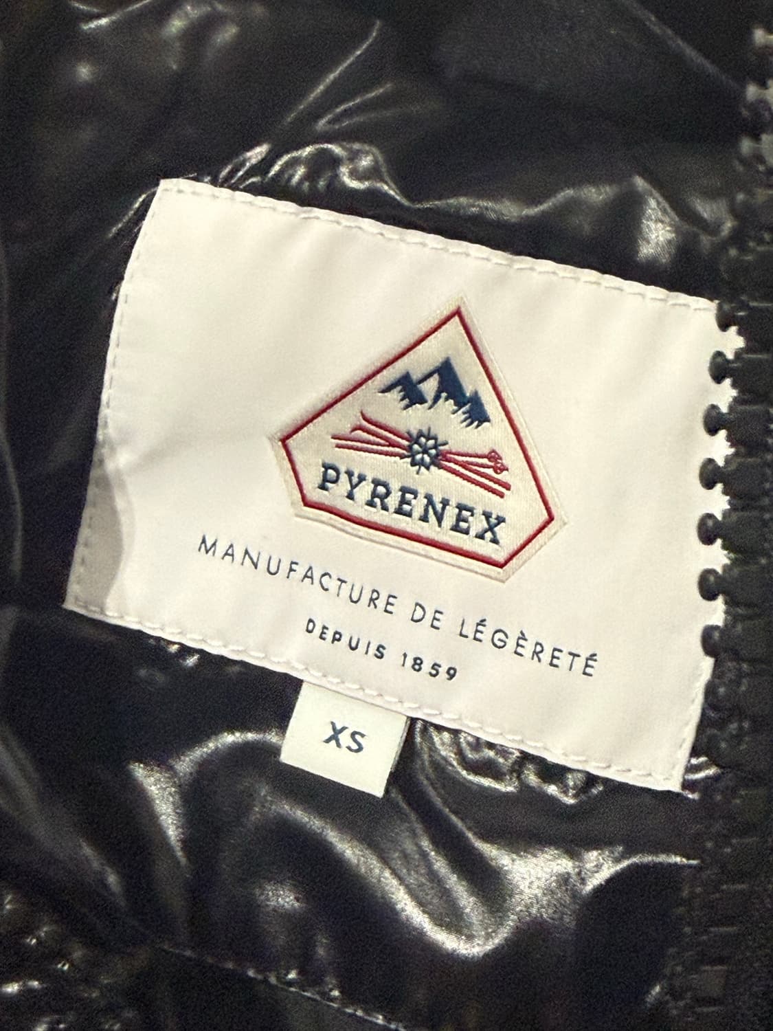 PYRENEX 피레넥스 유광 숏 블랙 패딩 XS 상품이미지2