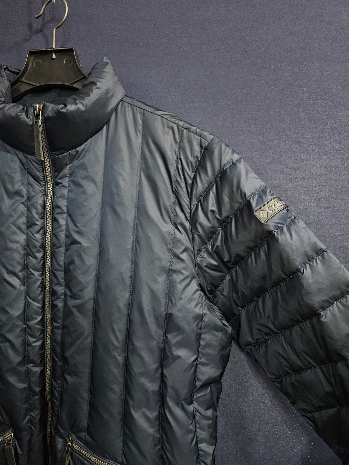 콜롬비아 옴니히트 네이비 남성 105 구스다운 경량패딩  상품이미지4