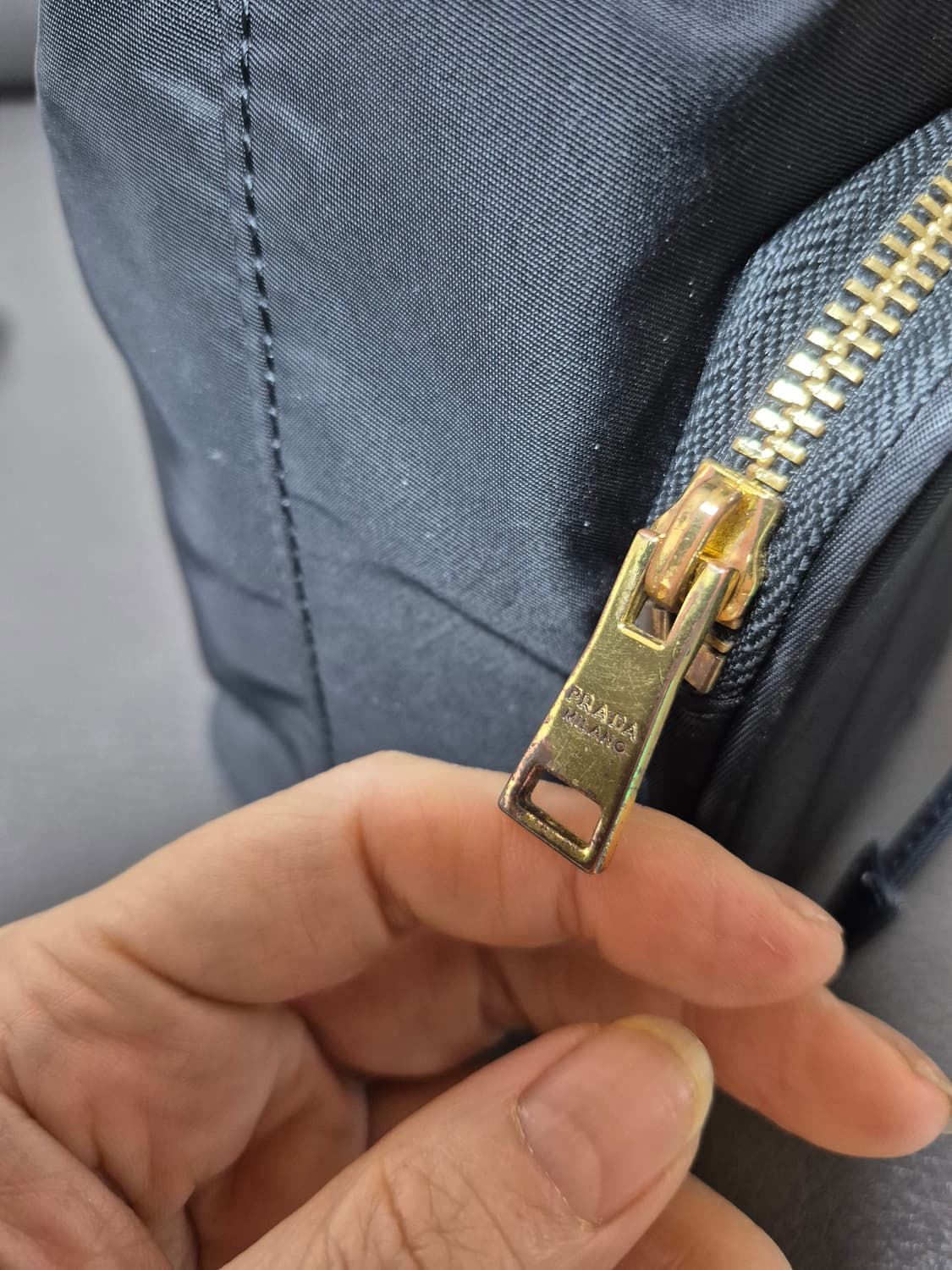 프라다버킷백 상품이미지4