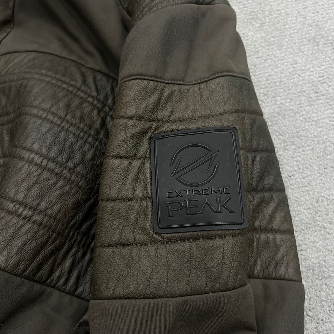 100 블랙야크 가죽 배색 남성 자켓 상품이미지4