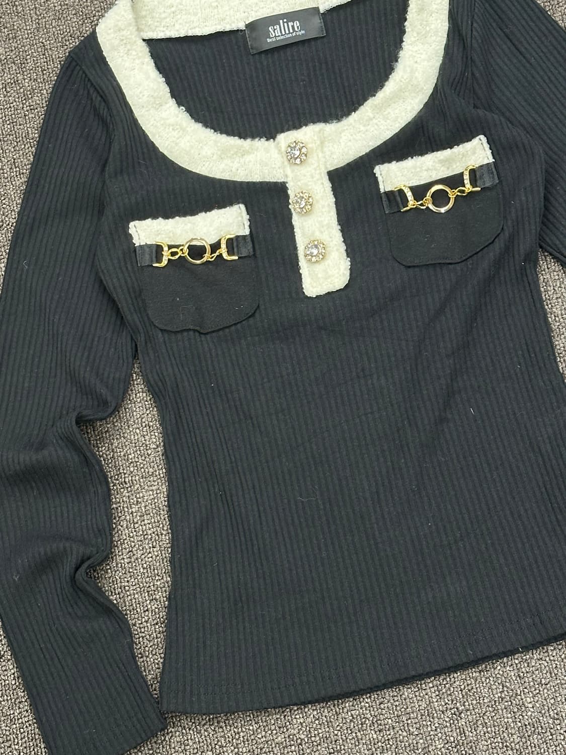 OS)Japanese vintage 여성 큐빅 버튼 블랙 니트 롱슬리브 상품이미지3