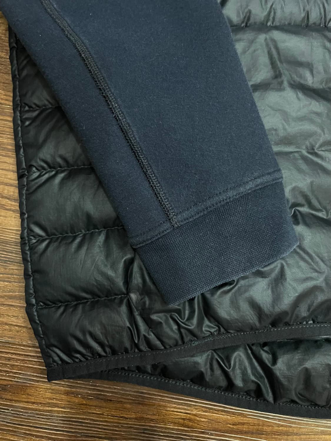 나이키 테크 플리스 에어로로프트 800 구스다운 자켓 블랙 상품이미지5