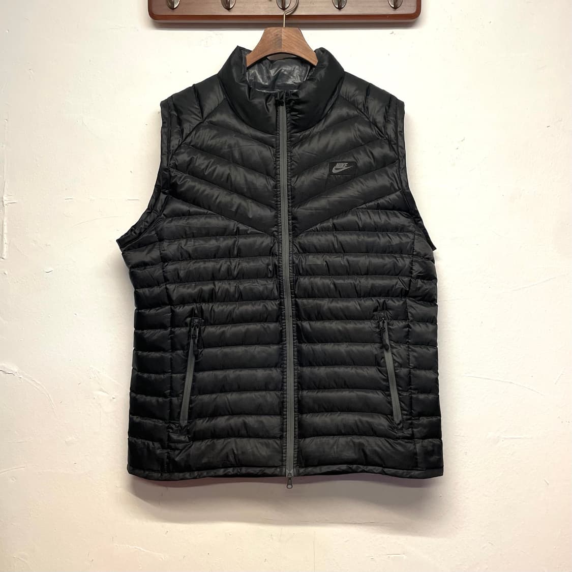 나이키 러닝 블랙 덕 다운 패딩 베스트   상품이미지1