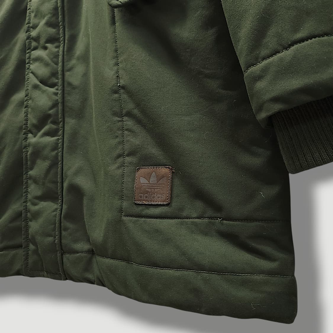 [110] 아디다스 카키 카모플라쥬 덕 다운 파카 상품이미지7