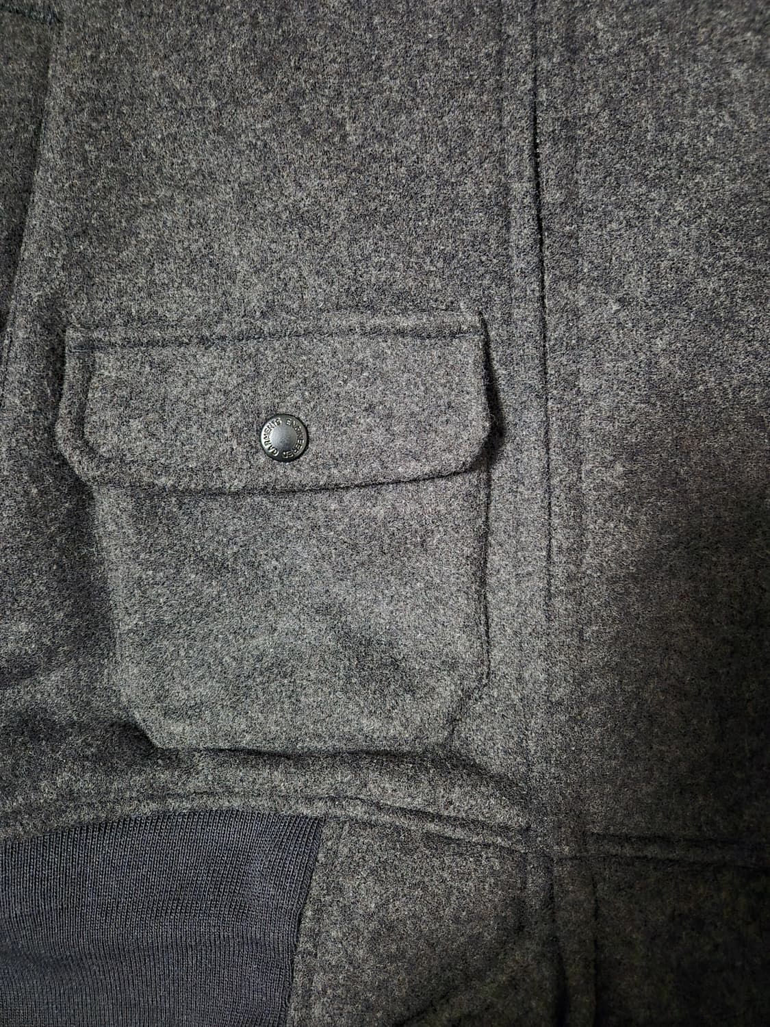 유니클로 엔지니어드가먼츠 콜라보 쇼트블루종 다크그레이 M사이즈 상품이미지9