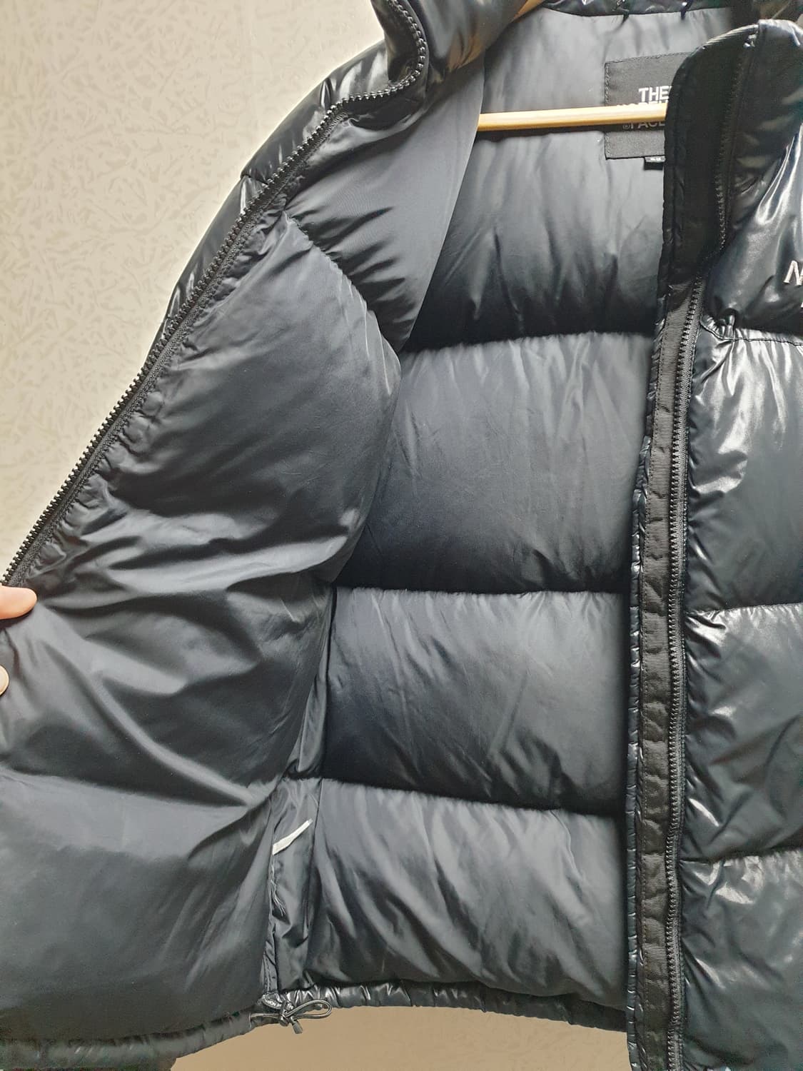 [m/95] 노스페이스 눕시패딩 유광블랙 상품이미지6