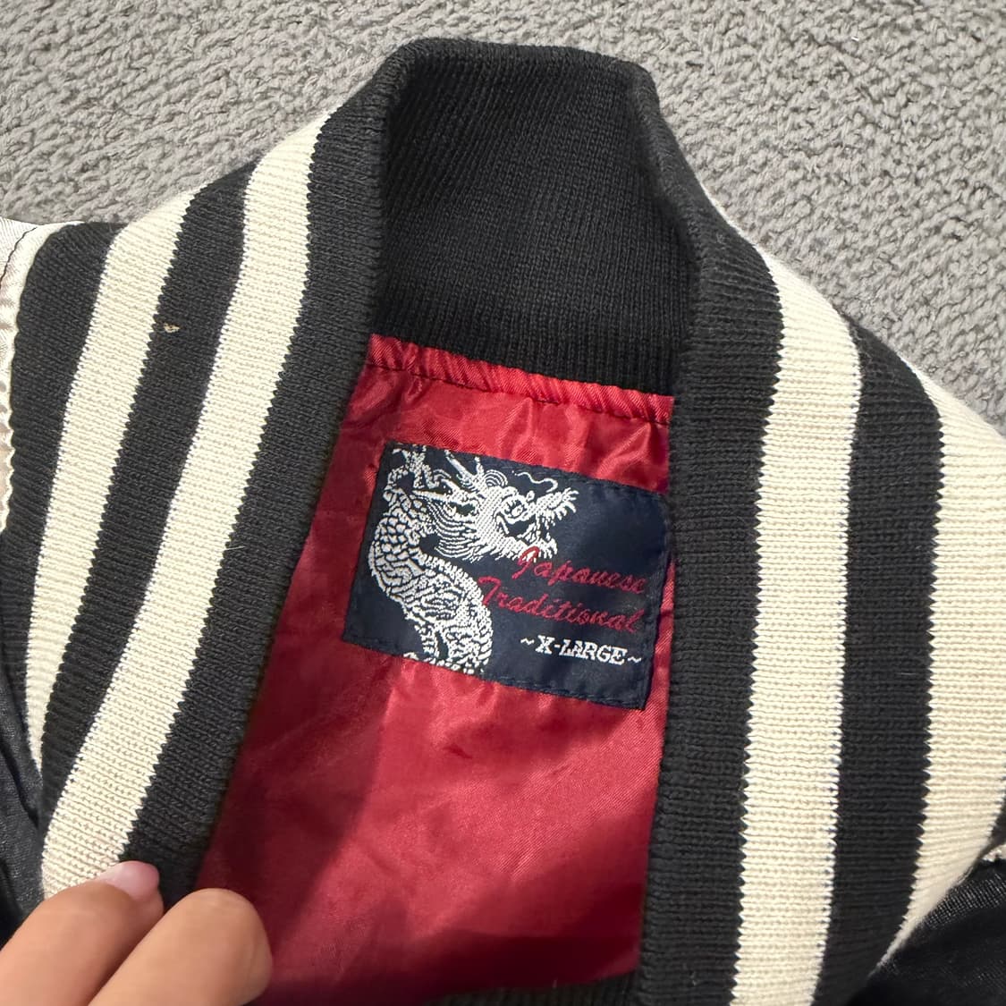 [ XL ] Jpn 일본 빈티지 y2k 오리엔탈 용 자수 스카잔 자켓 상품이미지5