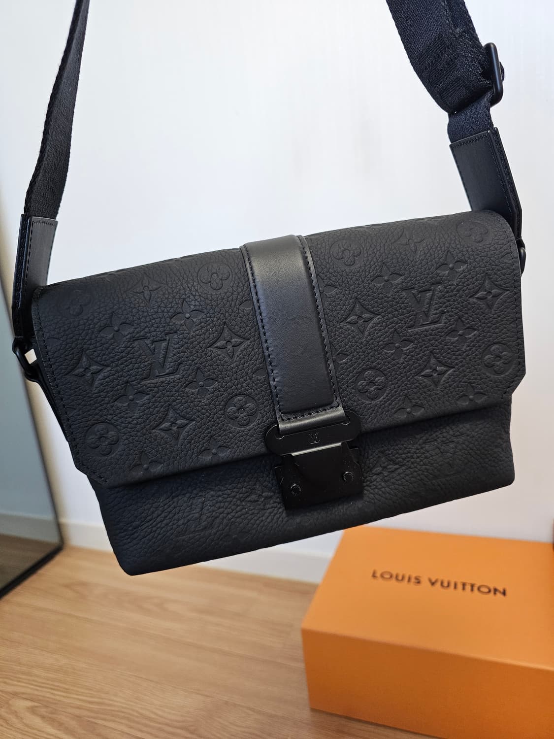 루이비통 토리옹 S-케이프 메신저 크로스백 신형 (새상품) 상품이미지8