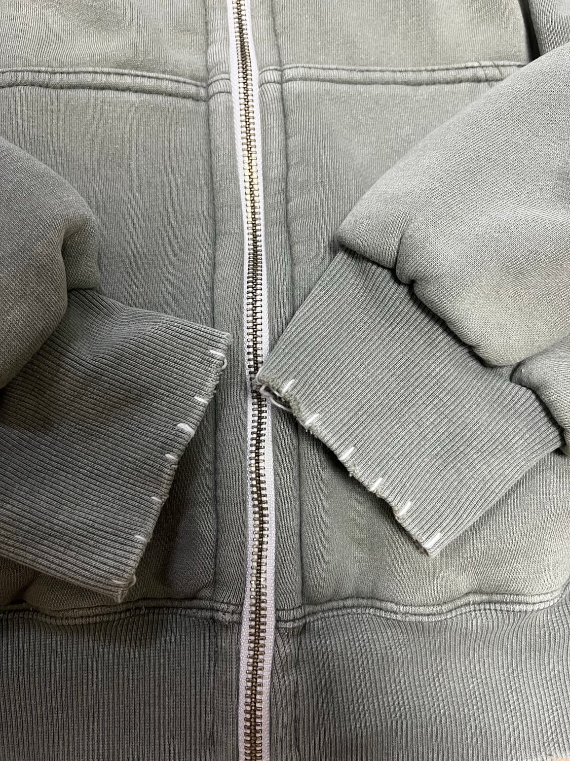 소버샵 sober shop 굿즈 써멀 후드 집업 상품이미지4