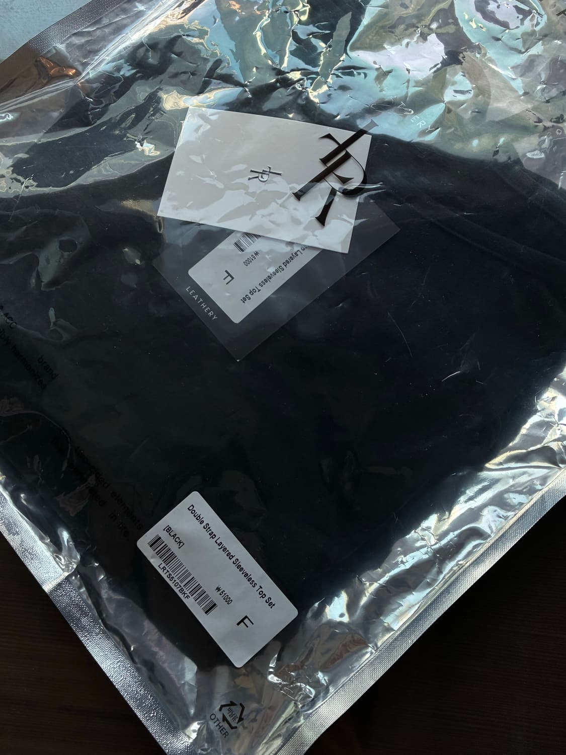 (새상품) 레더리 더블 스트랩 레이어드 슬리브리스 탑 세트 BLACK 상품이미지10