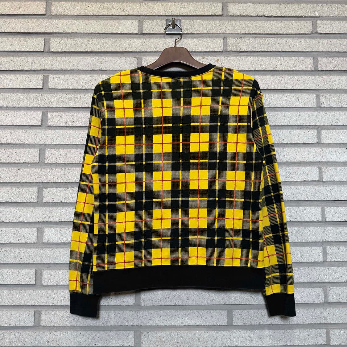 나이키 체크 패턴 옐로우 컬러 맨투맨 상품이미지2