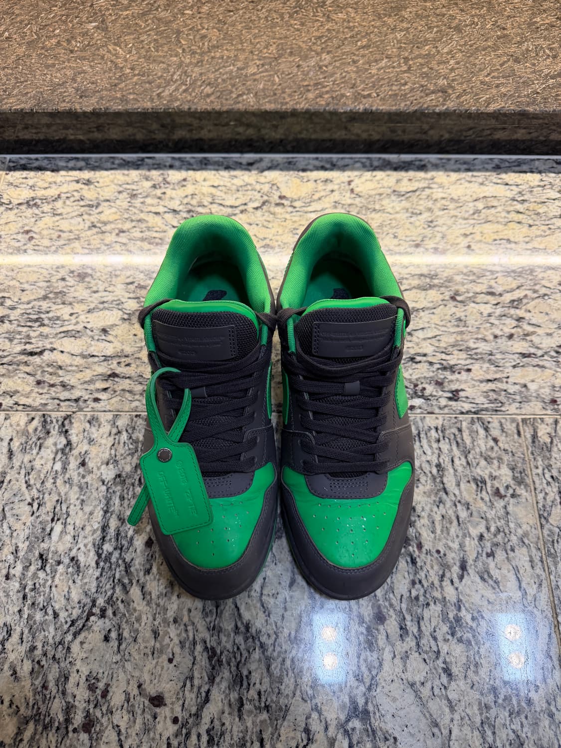 (41) 오프화이트 아웃오브오피스 스니커즈 상품이미지2