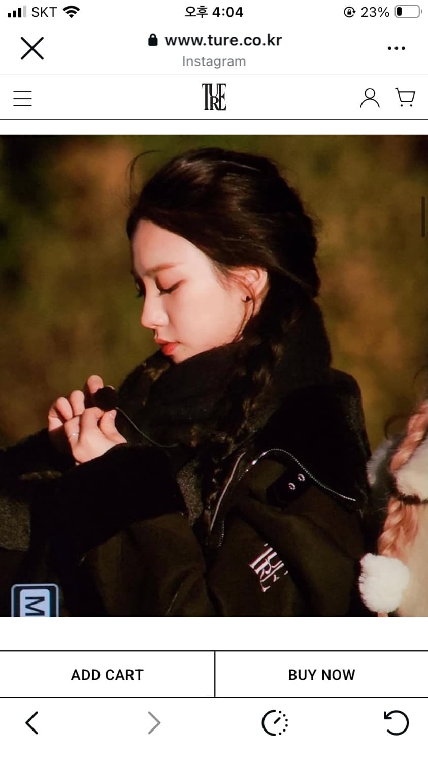 [카리나 착용] TURE 크롭스웨이드 퍼 무스탕 블랙 상품이미지1