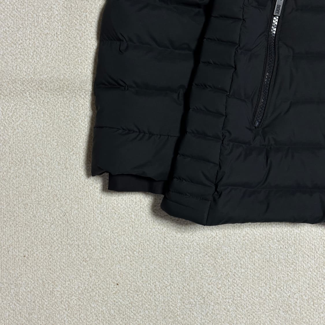 DKNY GOLF 여성 헝가리구스 심리스 스윙 다운 상품이미지4