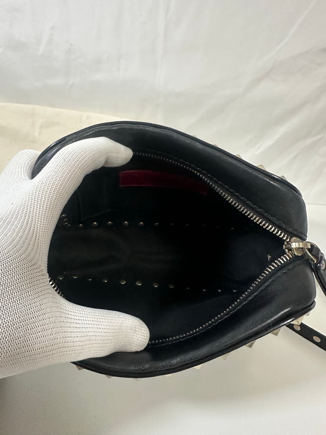 발렌티노 락스터드 카메라백 블랙 (OS) 상품이미지8