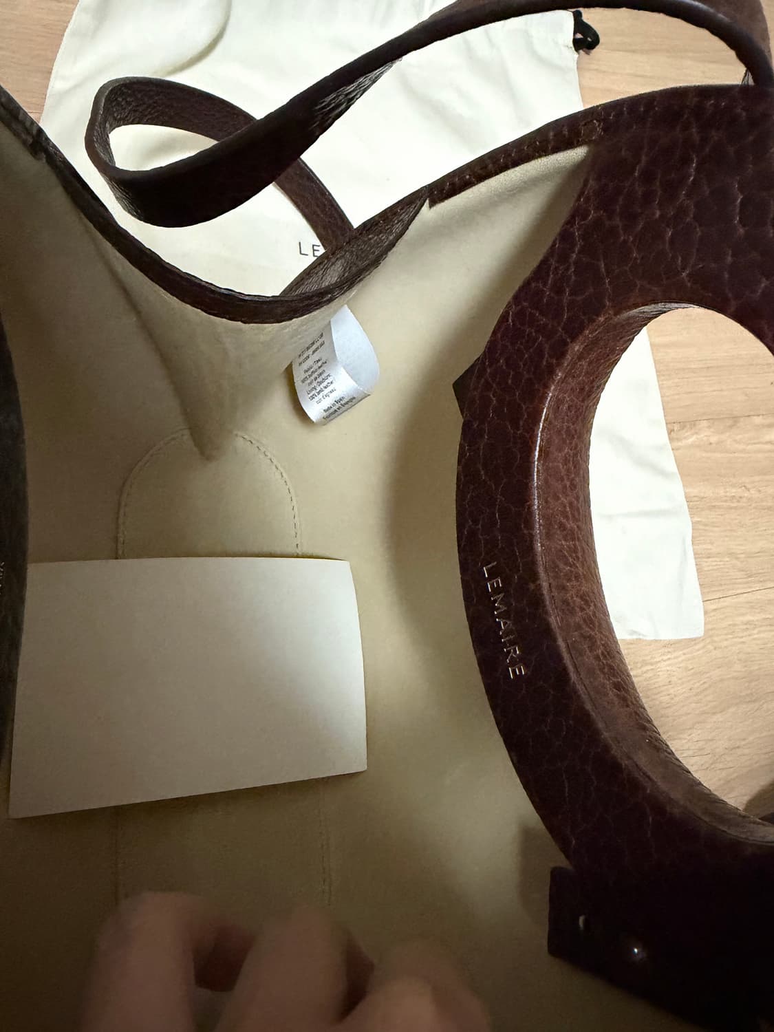 르메르 에그백 브라운 상품이미지7