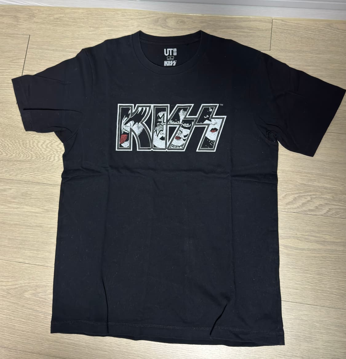 유니클로 UT 밴드 KISS 티셔츠 상품이미지2