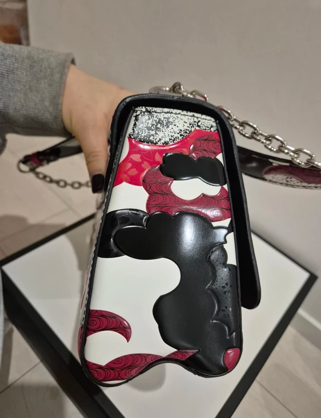 (새상품 한정판) 루이비통 트위스트 MM 카모 리미티드에디션 팝니다 상품이미지5