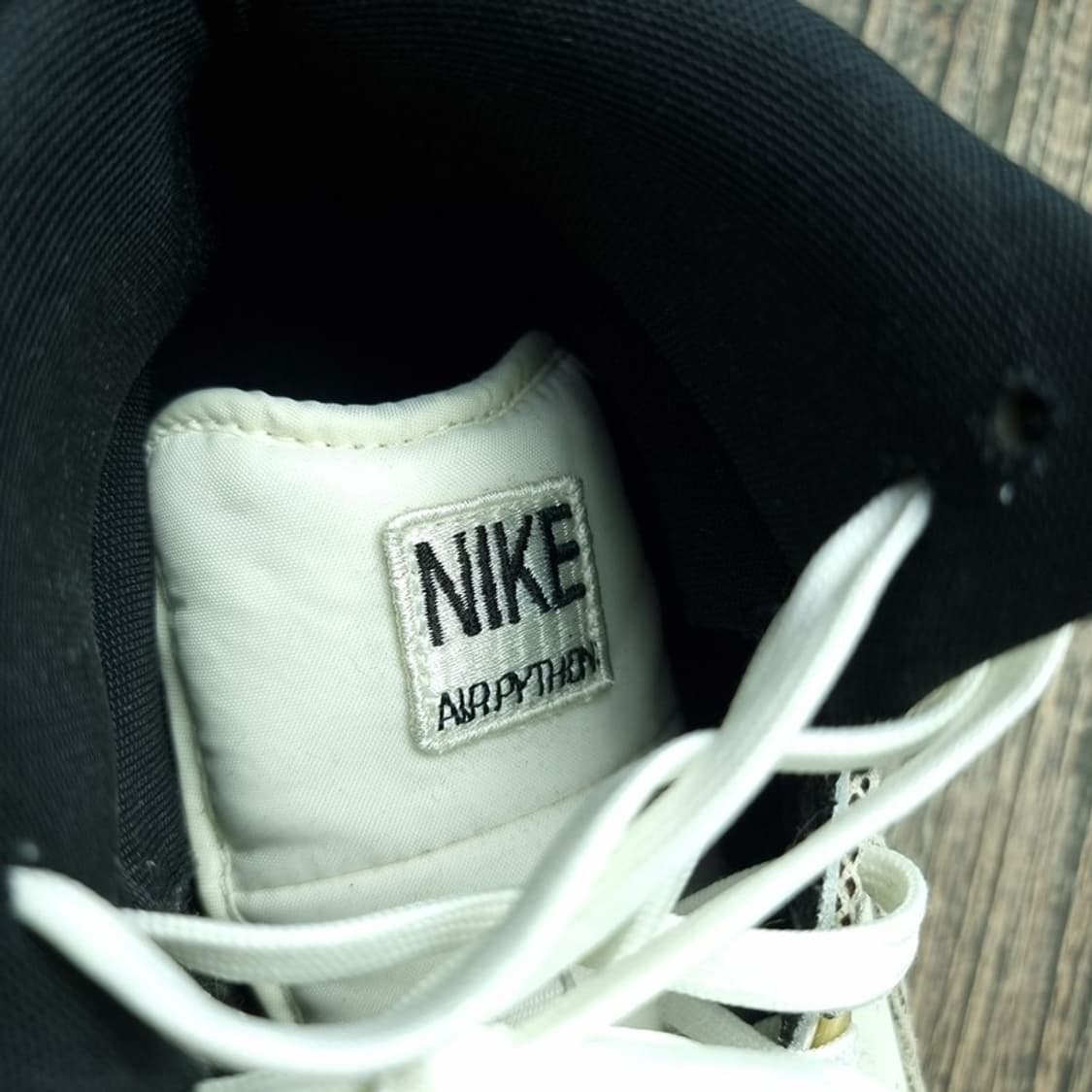 [나이키] 에어 파이톤 스네이크 스킨 스니커즈 M20036 상품이미지7